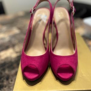 Fuchsia heels - worn only once ! Size women’s 7.5!